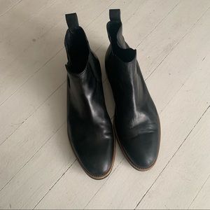 Men’s leather boot